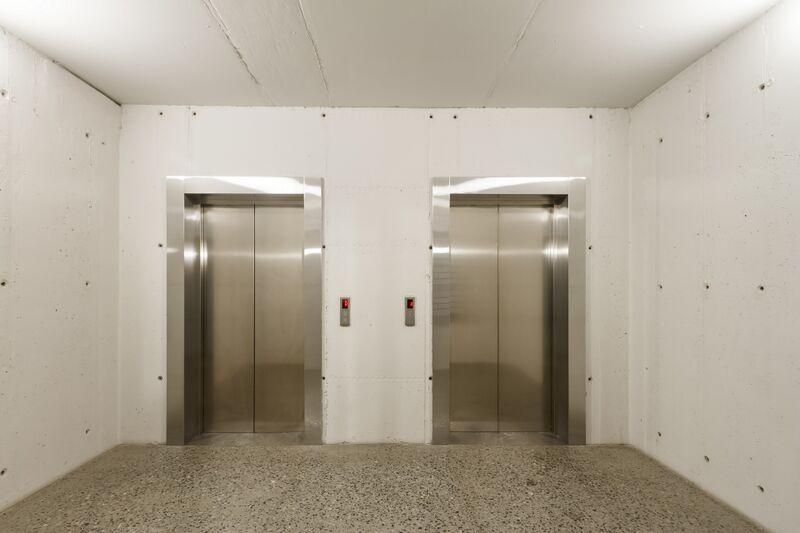 Файл:Сталинхаус 3 этаж (лифт).jpg